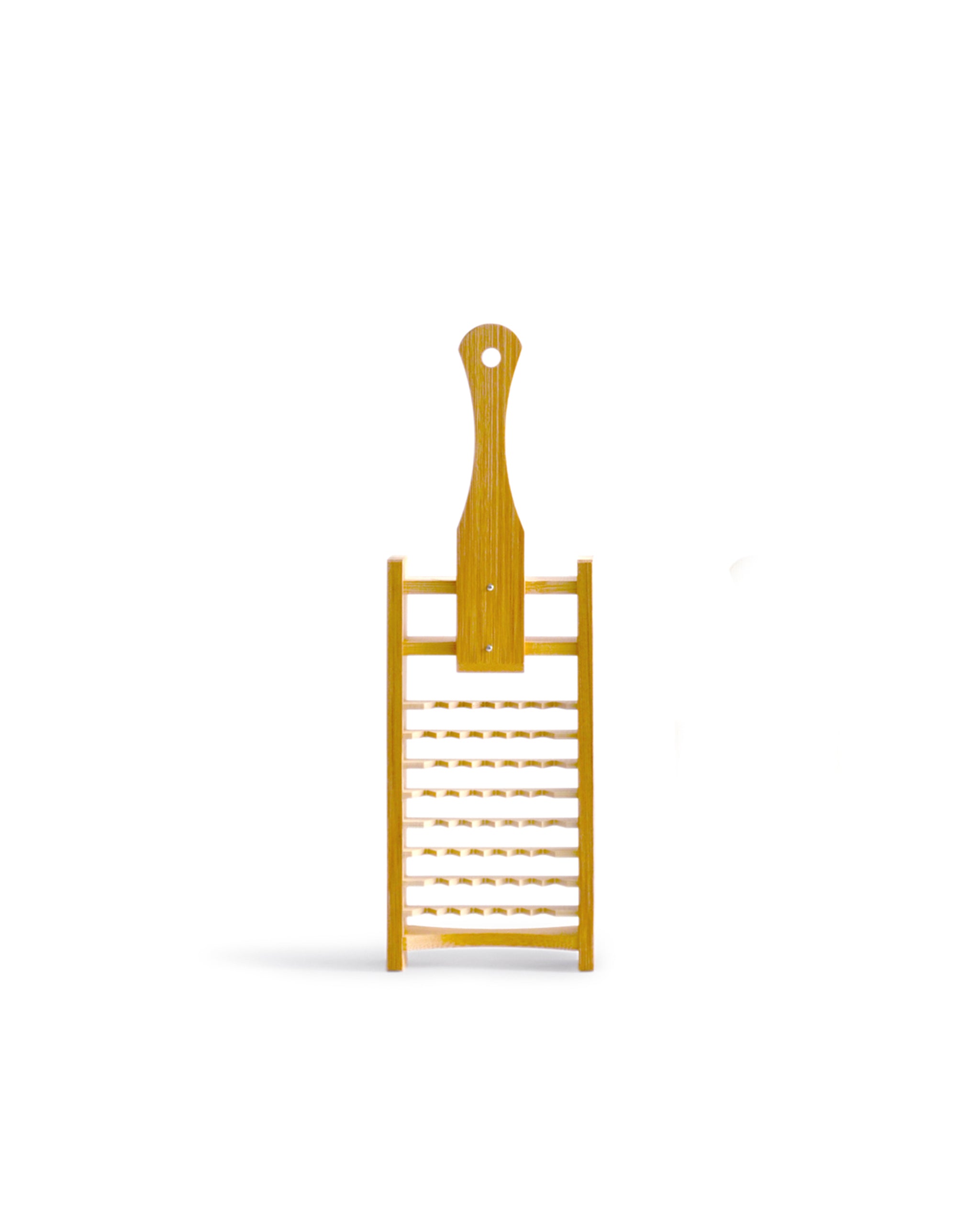 Bamboo Daikon Grater by Kohchosai Kosuga in Large size on a white background