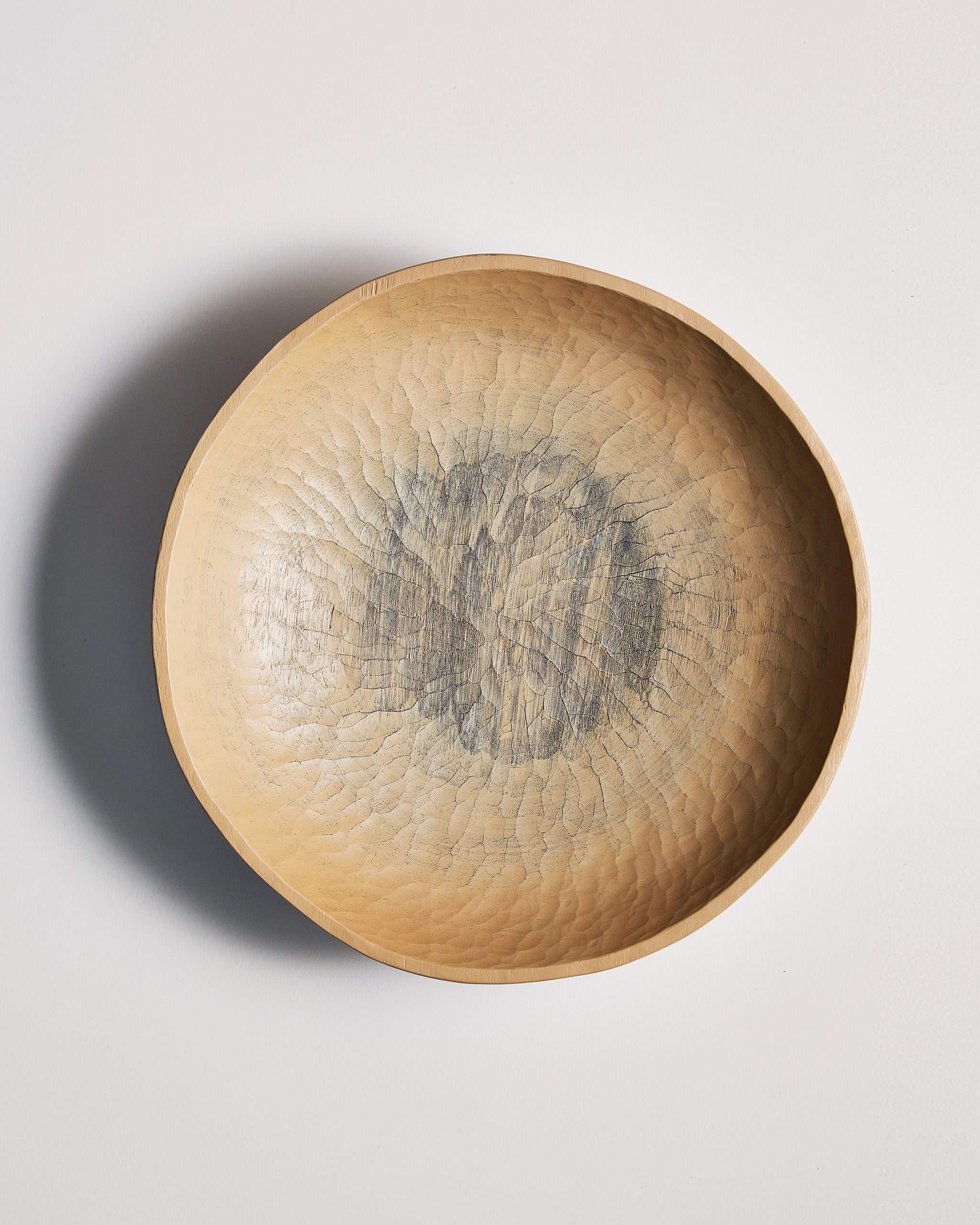 Top view of Large White Urushi Walnut Carved Bowl by Ryuji Mitani against white-gray background. Variation of brushstroke.