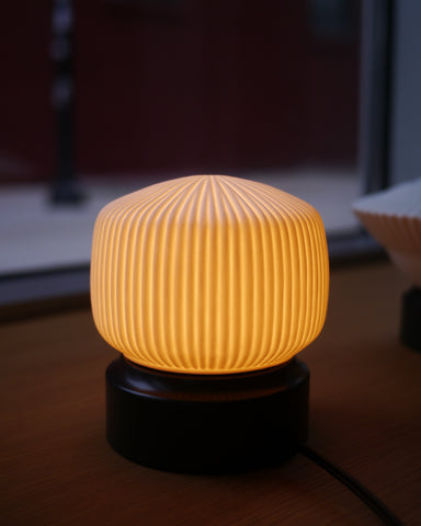 Ridge Drop S Porcelain Table Lamp