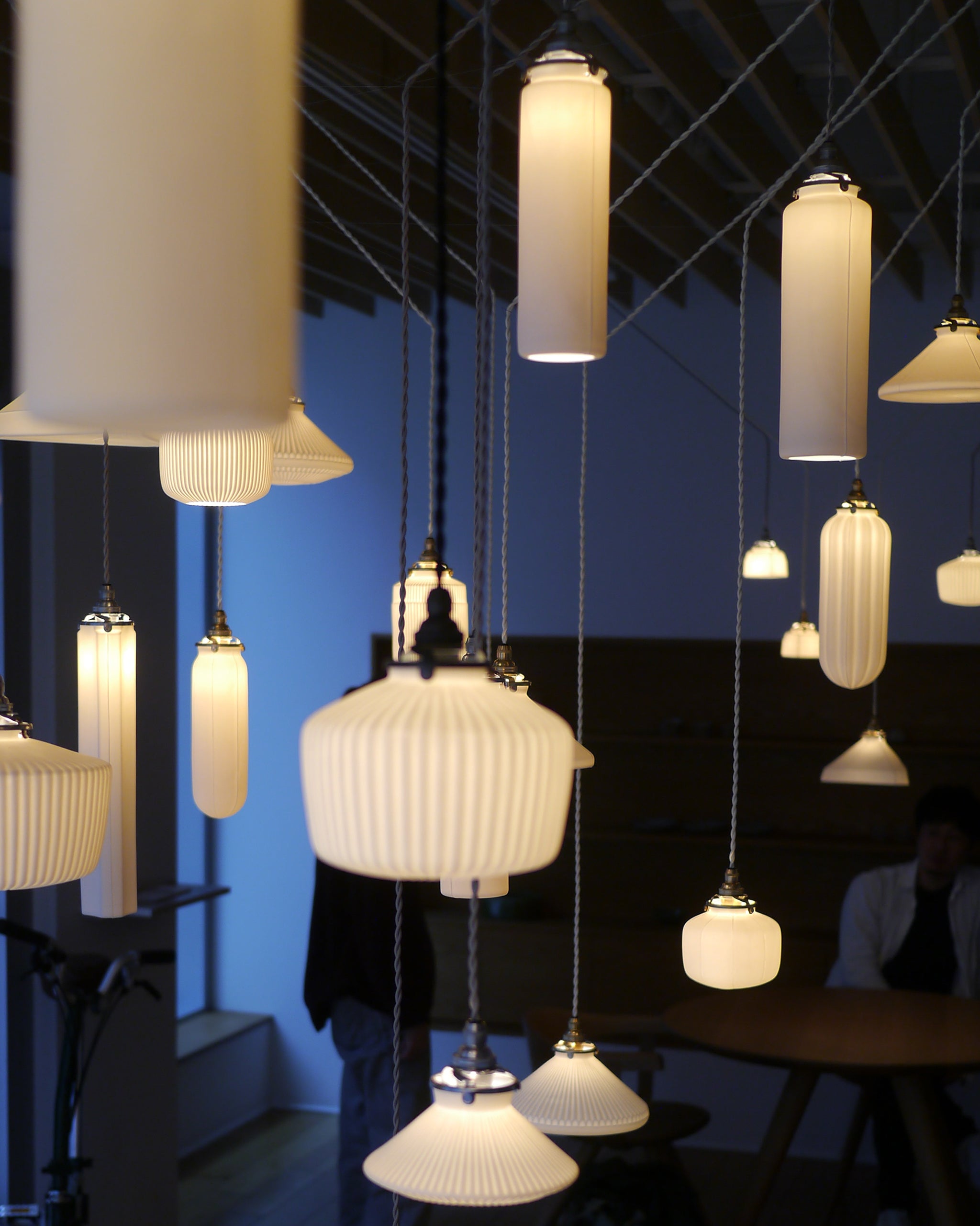 Porcelain Pendant - Fine Line Rod M
